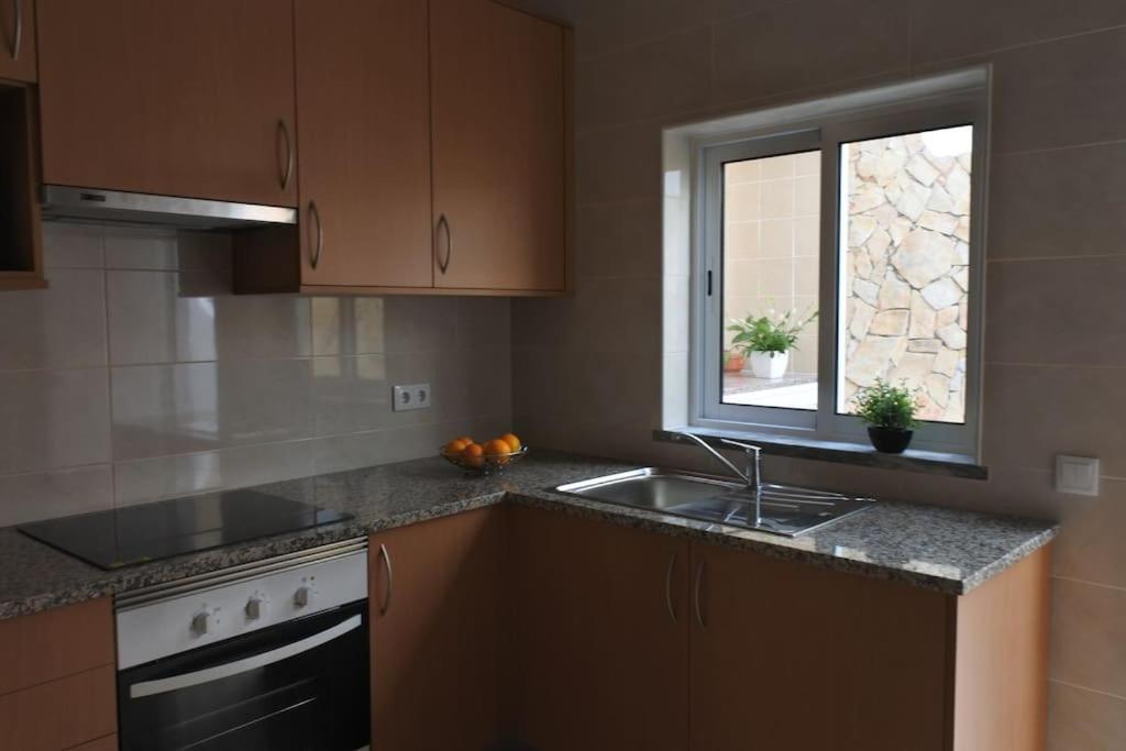Apartment In The Center Of Carvoeiro With Terrace Eksteriør billede