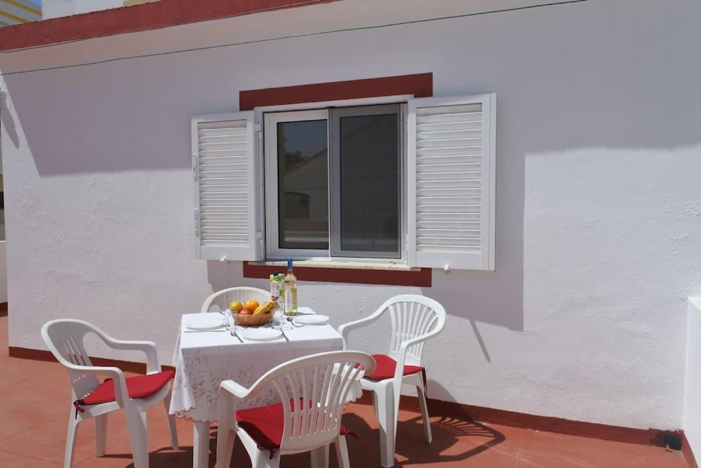 Apartment In The Center Of Carvoeiro With Terrace Eksteriør billede