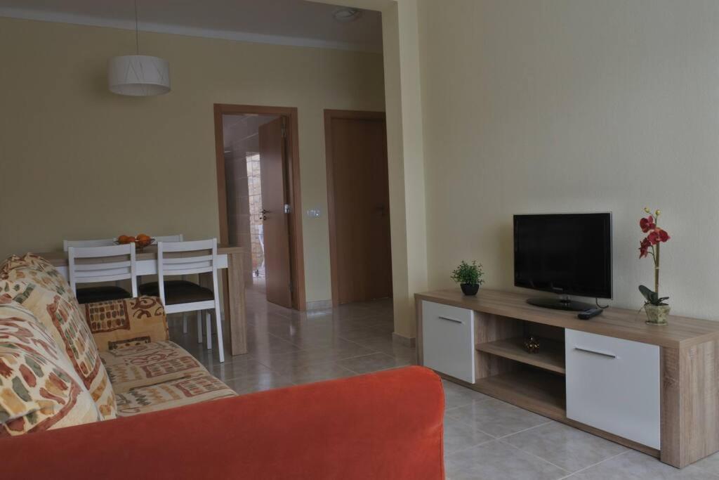 Apartment In The Center Of Carvoeiro With Terrace Eksteriør billede